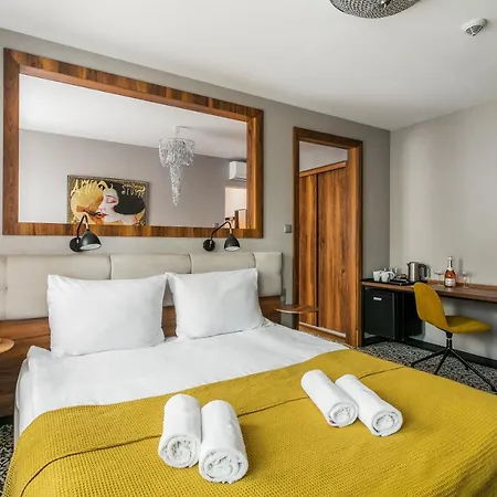 No.23 Premium Apartamento 4*