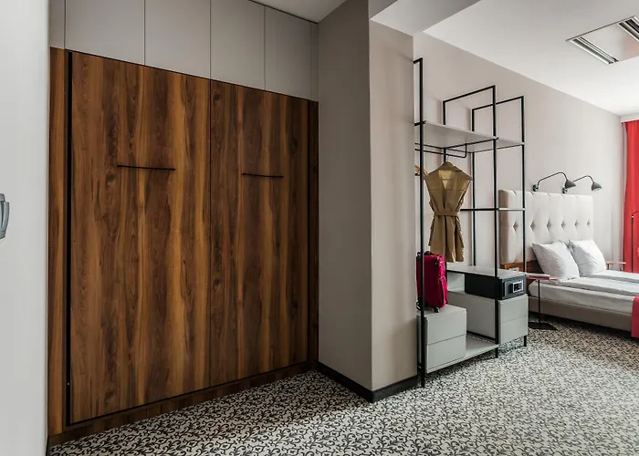 No.23 Premium קרקוב